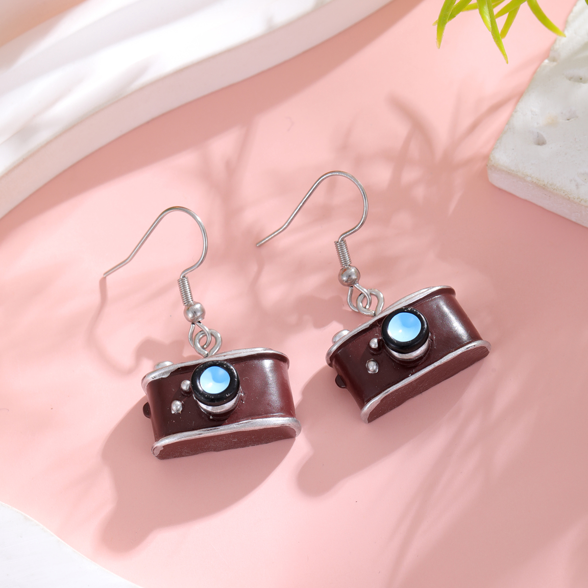 Retro Cute Camera Earrings Int - Photography Interest reseña y precio